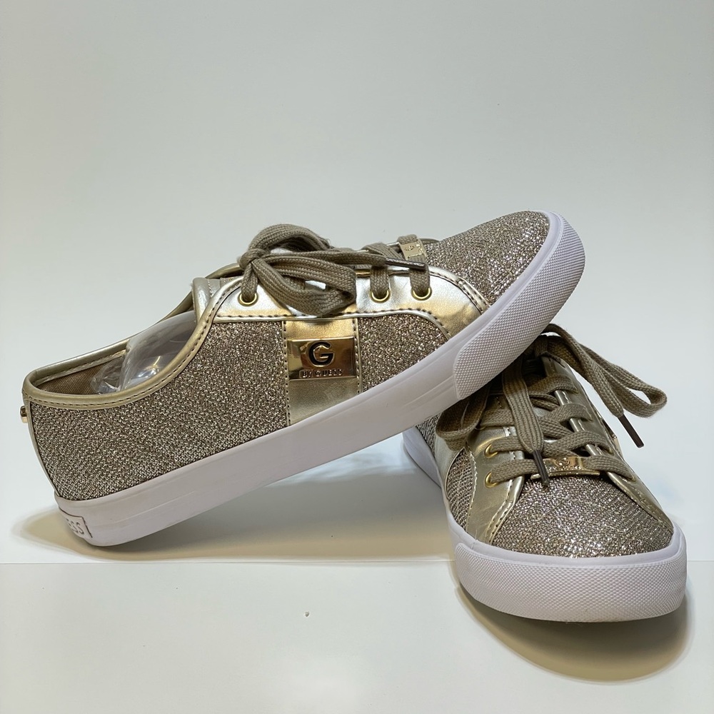 G by Guess sneakers size 8.5 sparkling gold color pre-owned hardly used
